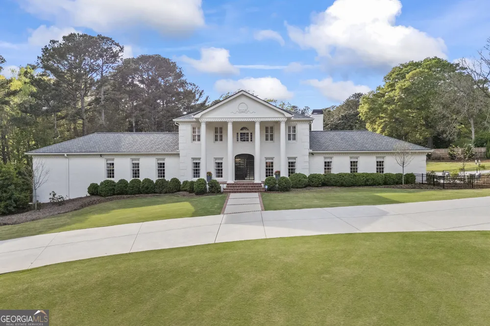 1900 Crystal Hills DR Athens, GA 30606