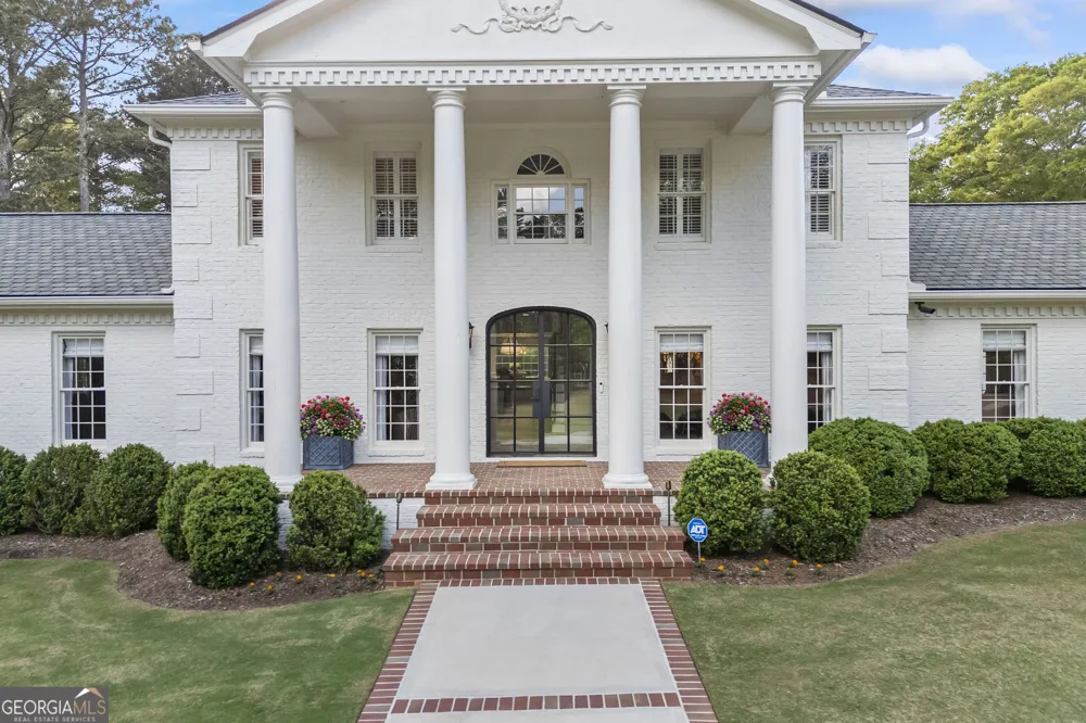 1900 Crystal Hills DR Athens, GA 30606