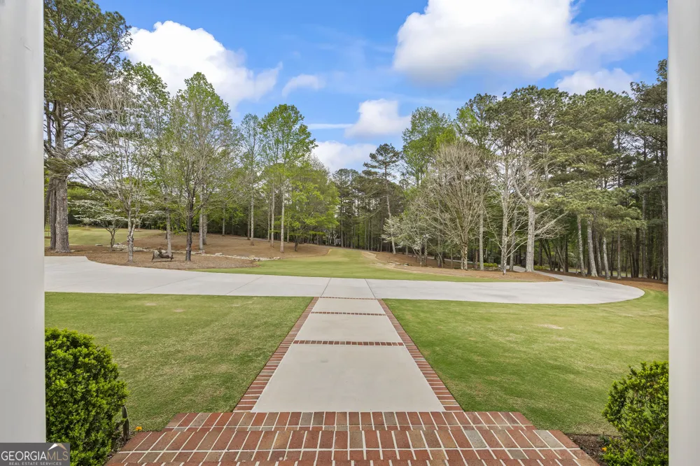 1900 Crystal Hills DR Athens, GA 30606