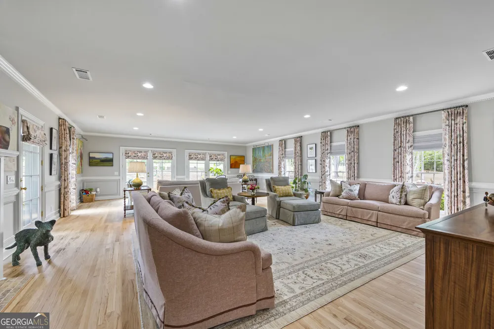 1900 Crystal Hills DR Athens, GA 30606