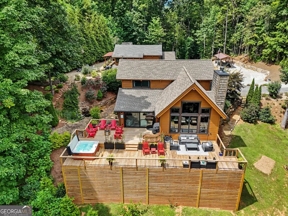 557 Fox Trot RD Clayton, GA 30525