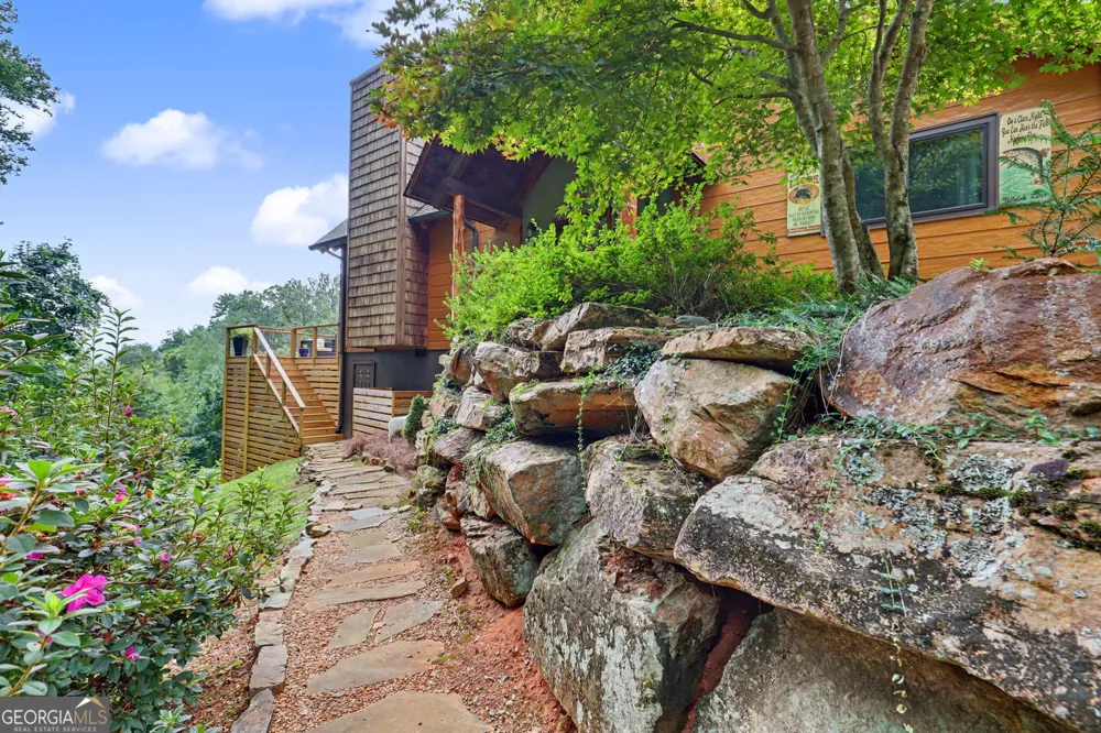 557 Fox Trot RD Clayton, GA 30525
