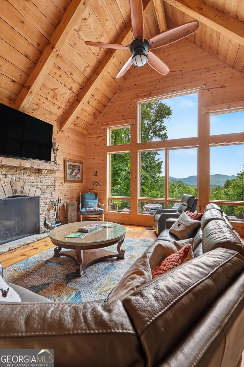 557 Fox Trot RD Clayton, GA 30525