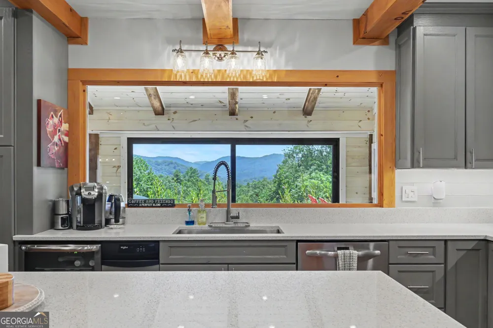 557 Fox Trot RD Clayton, GA 30525