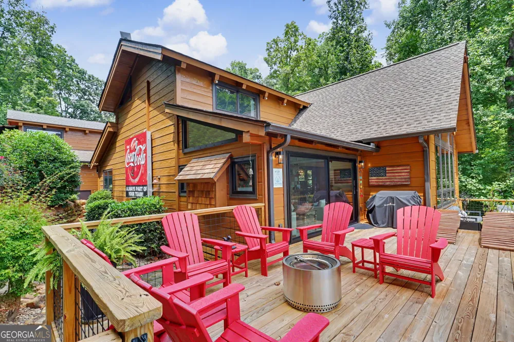 557 Fox Trot RD Clayton, GA 30525