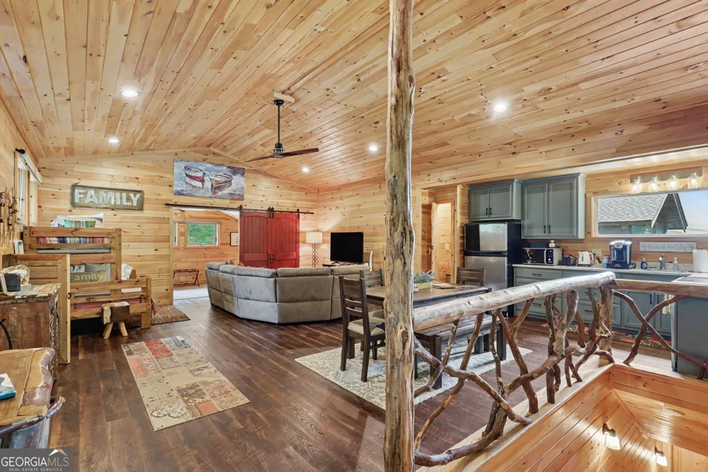 557 Fox Trot RD Clayton, GA 30525