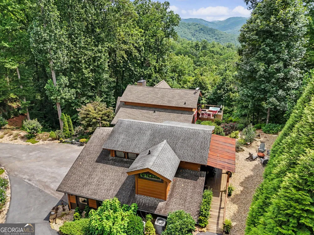 557 Fox Trot RD Clayton, GA 30525