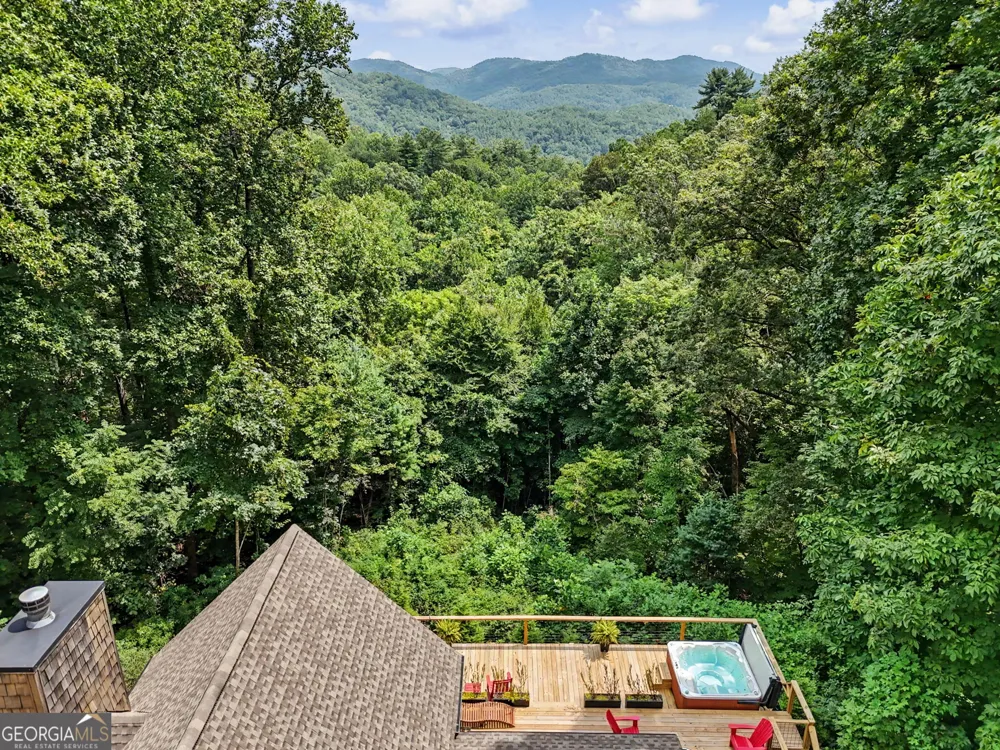 557 Fox Trot RD Clayton, GA 30525