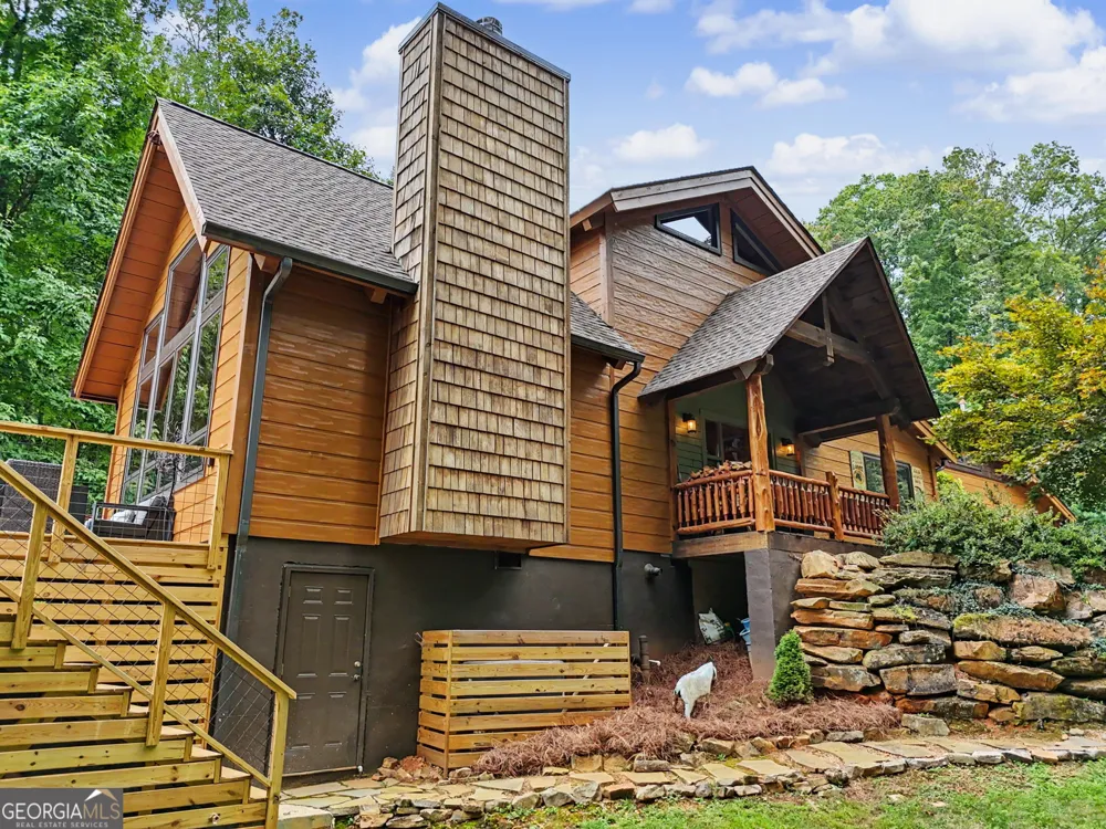 557 Fox Trot RD Clayton, GA 30525