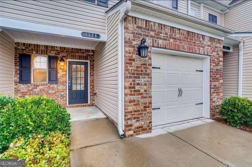 1526 Brookmere WAY Cumming, GA 30040