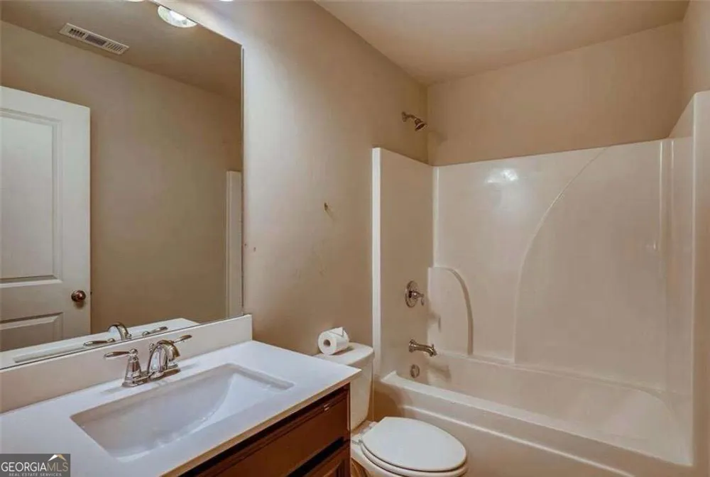 1526 Brookmere WAY Cumming, GA 30040