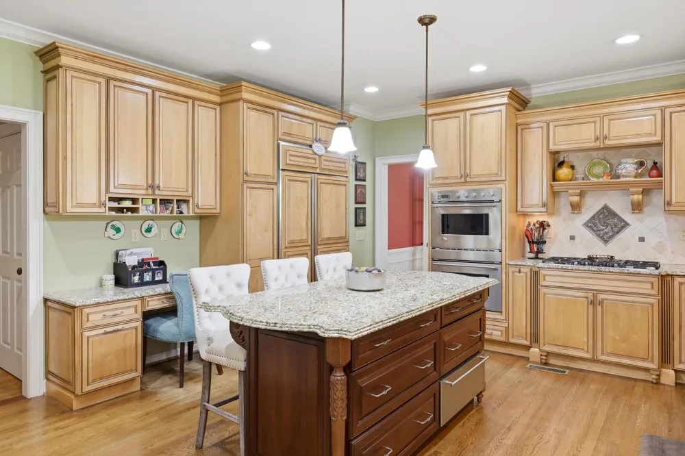 15 Middle Creek Road Signal Mountain, TN 37377