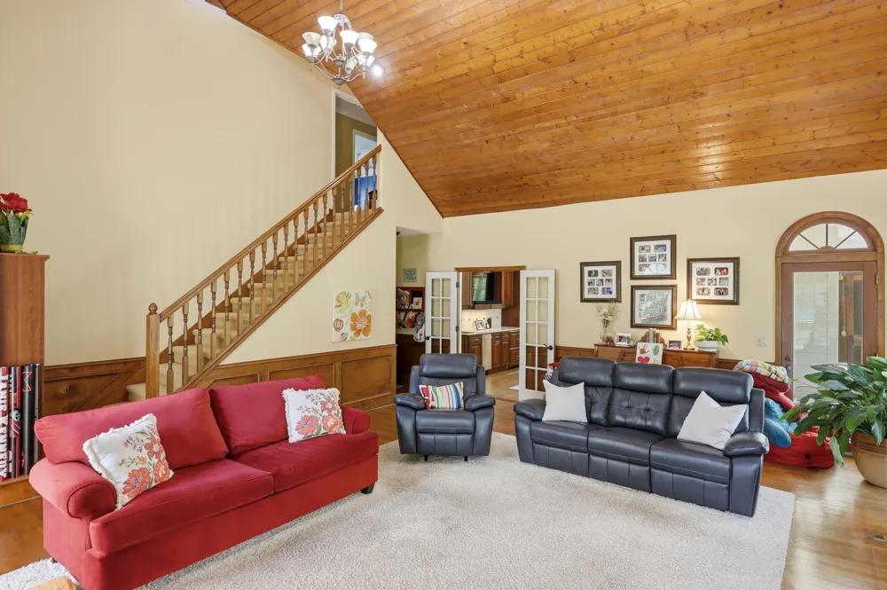 15 Middle Creek Road Signal Mountain, TN 37377