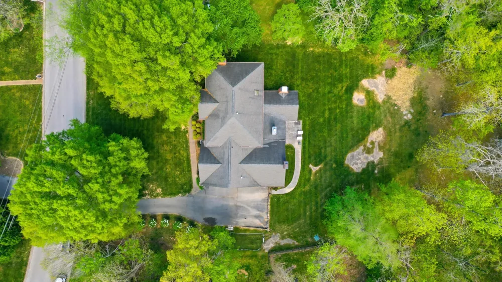 15 Middle Creek Road Signal Mountain, TN 37377