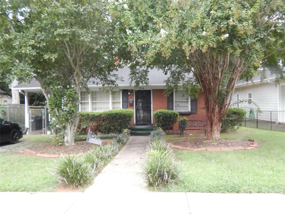 2516 Booker Avenue Charlotte, NC 28216