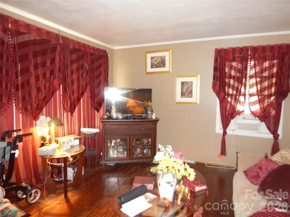 2516 Booker Avenue Charlotte, NC 28216