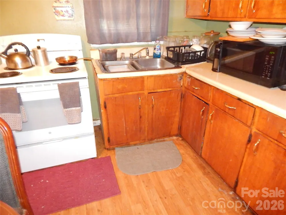 2516 Booker Avenue Charlotte, NC 28216
