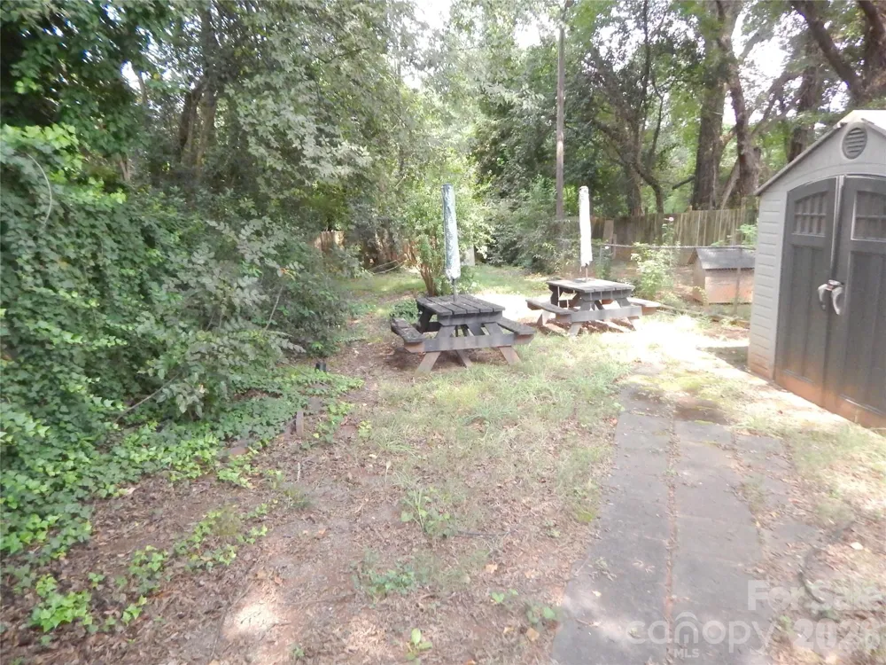 2516 Booker Avenue Charlotte, NC 28216