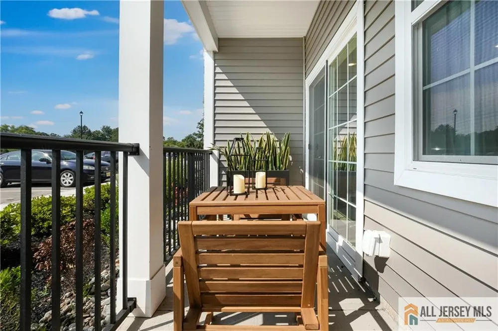 1104 Mary Ashby Drive Pennington, NJ 08534