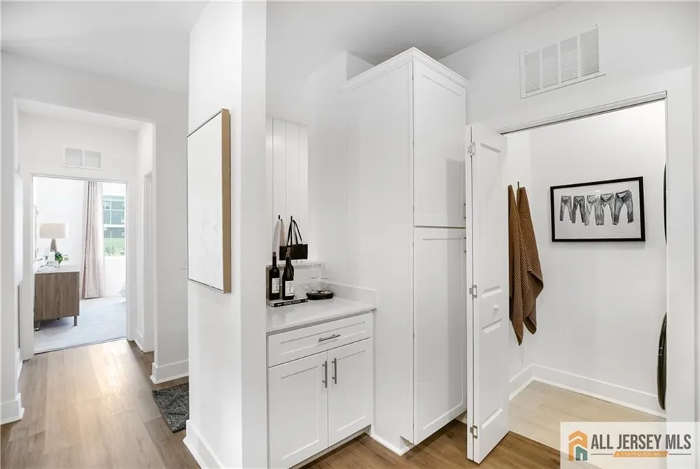 1104 Mary Ashby Drive Pennington, NJ 08534