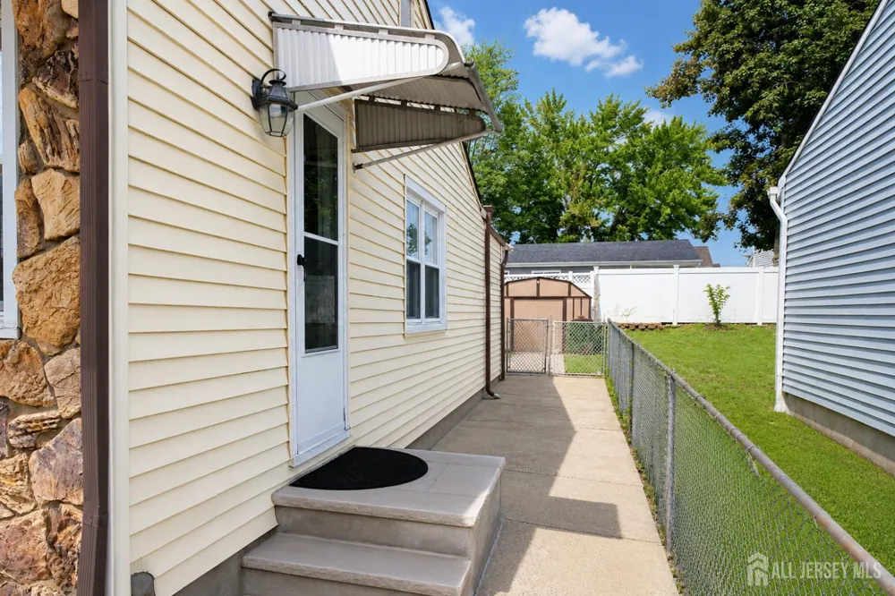 199 Princeton Road Parlin, NJ 08859