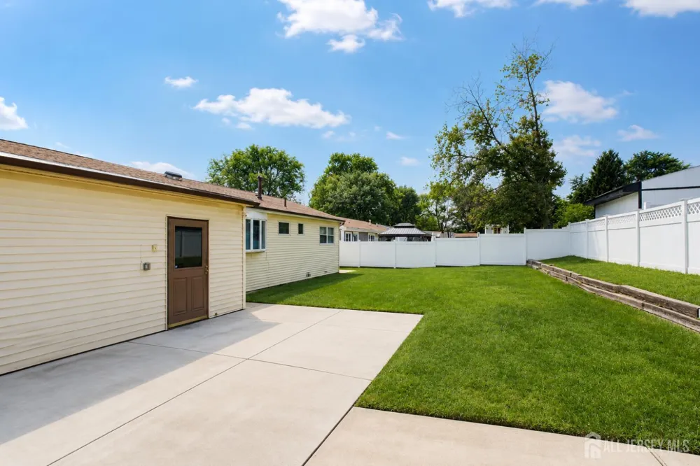 199 Princeton Road Parlin, NJ 08859