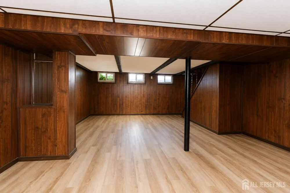 199 Princeton Road Parlin, NJ 08859