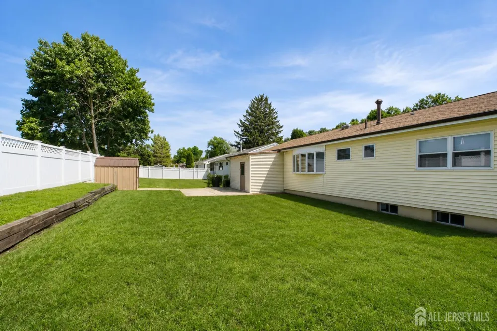 199 Princeton Road Parlin, NJ 08859