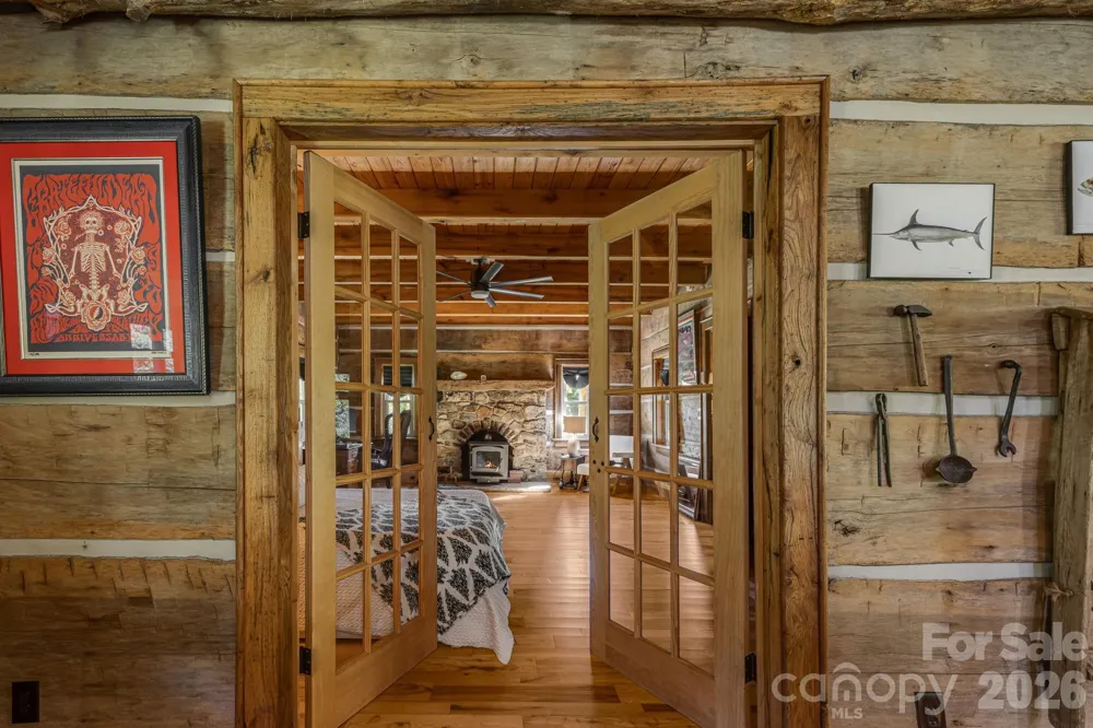 146 Gentry Farm Drive Hot Springs, NC 28743