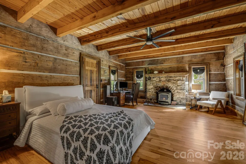 146 Gentry Farm Drive Hot Springs, NC 28743