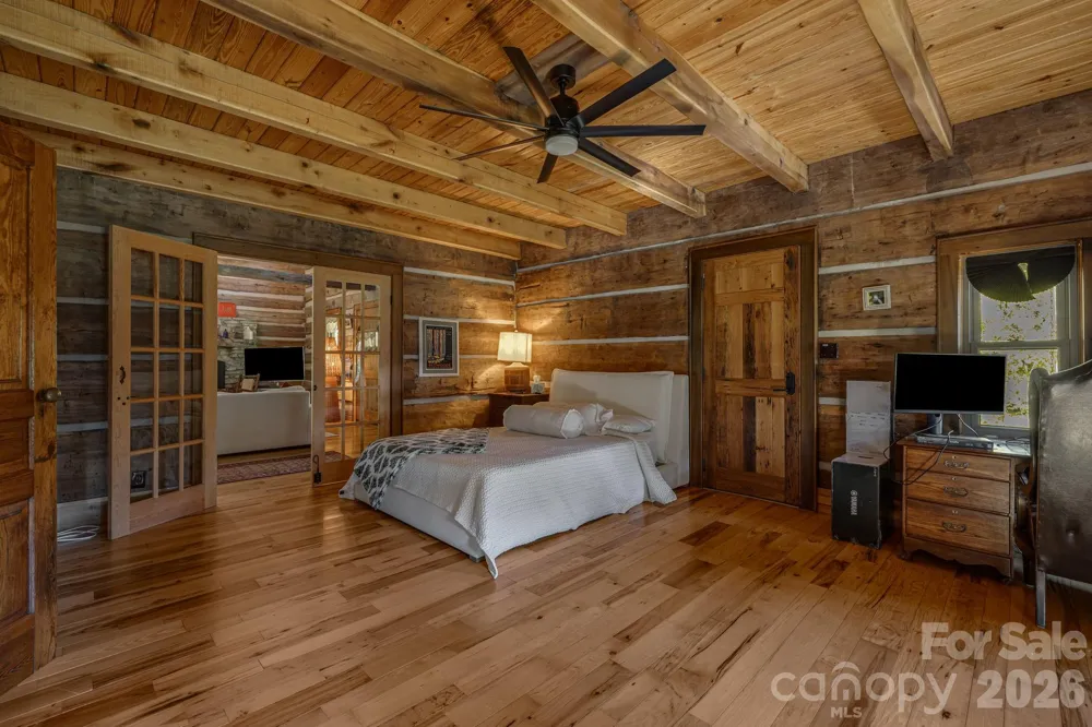 146 Gentry Farm Drive Hot Springs, NC 28743