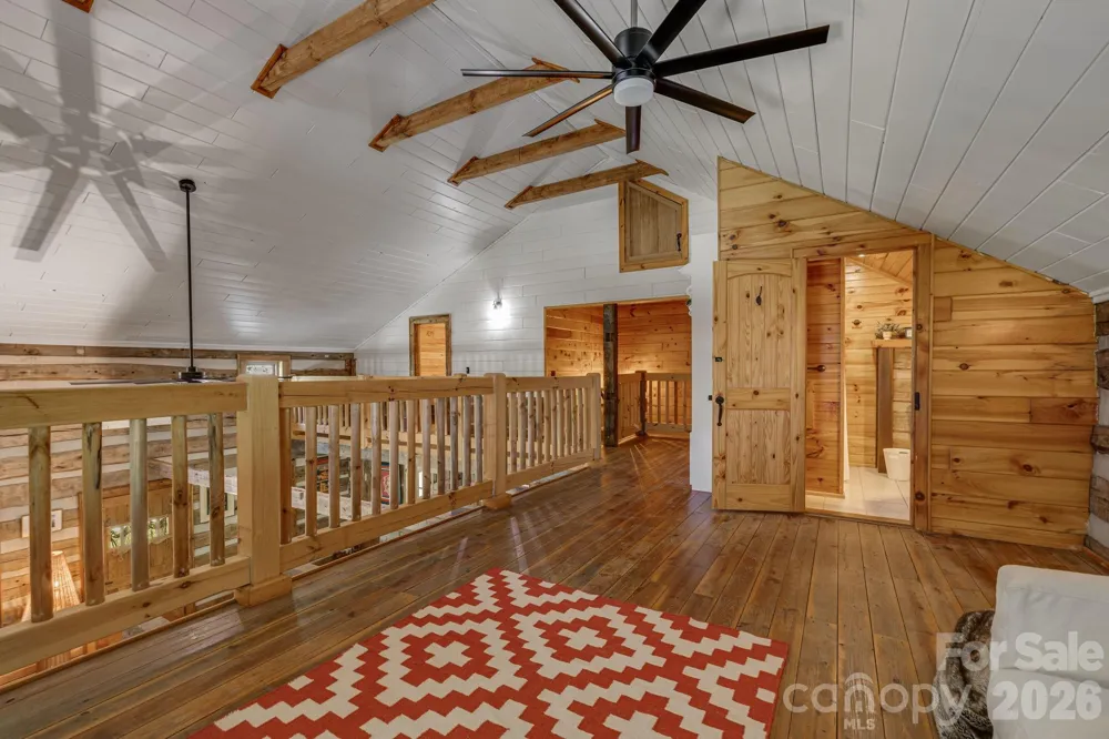 146 Gentry Farm Drive Hot Springs, NC 28743