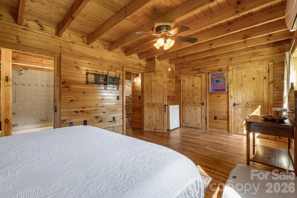 146 Gentry Farm Drive Hot Springs, NC 28743
