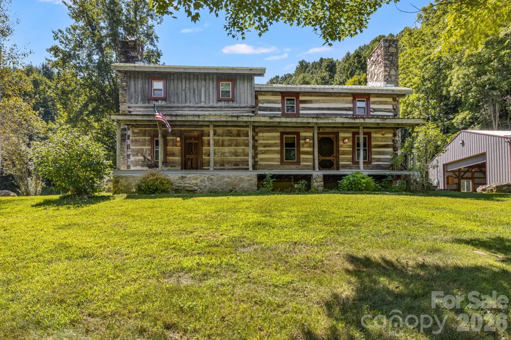 146 Gentry Farm Drive Hot Springs, NC 28743