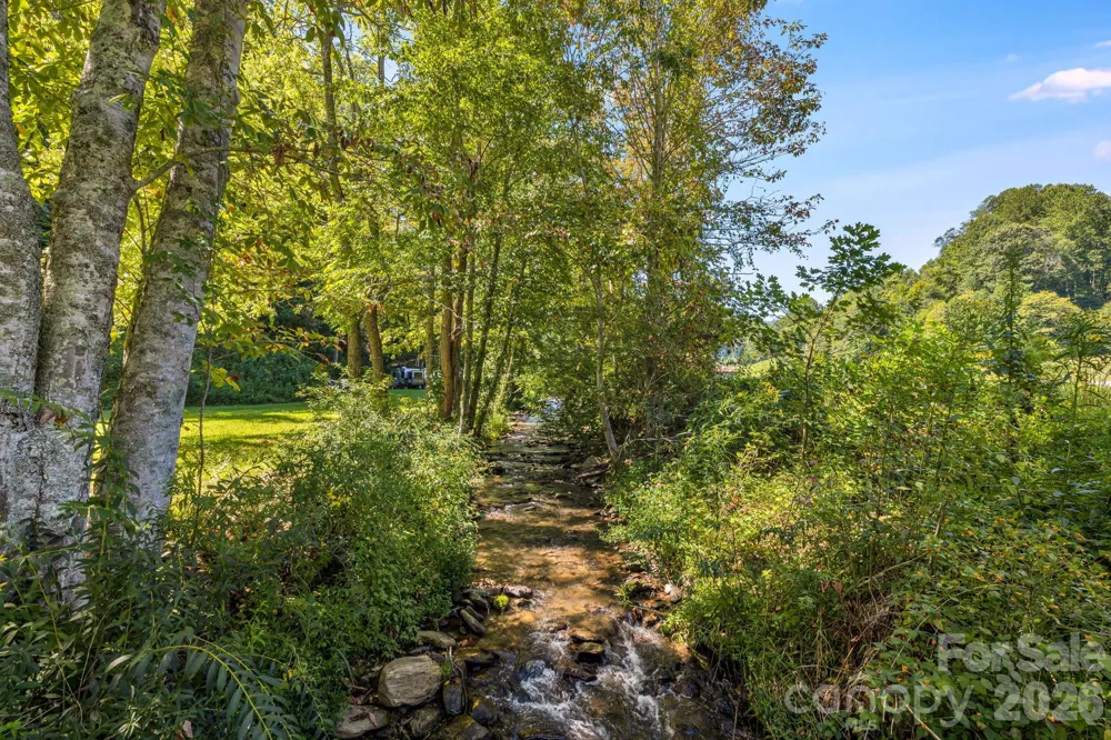 146 Gentry Farm Drive Hot Springs, NC 28743