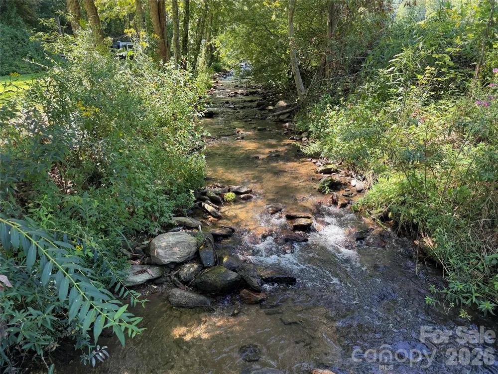 146 Gentry Farm Drive Hot Springs, NC 28743