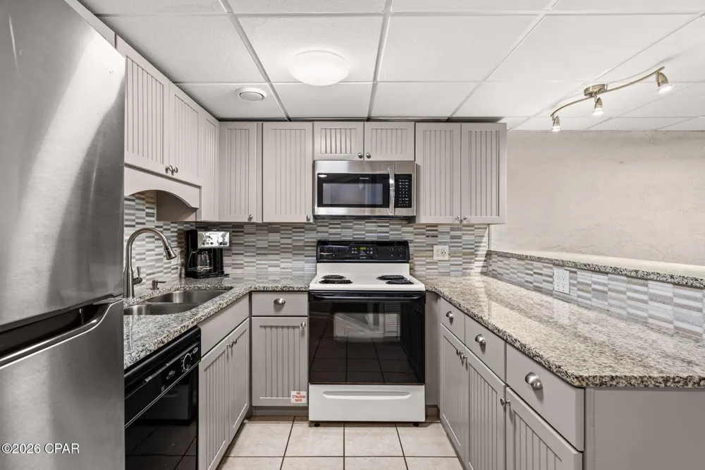 8727 Thomas Drive #B6 Panama City, FL 32408