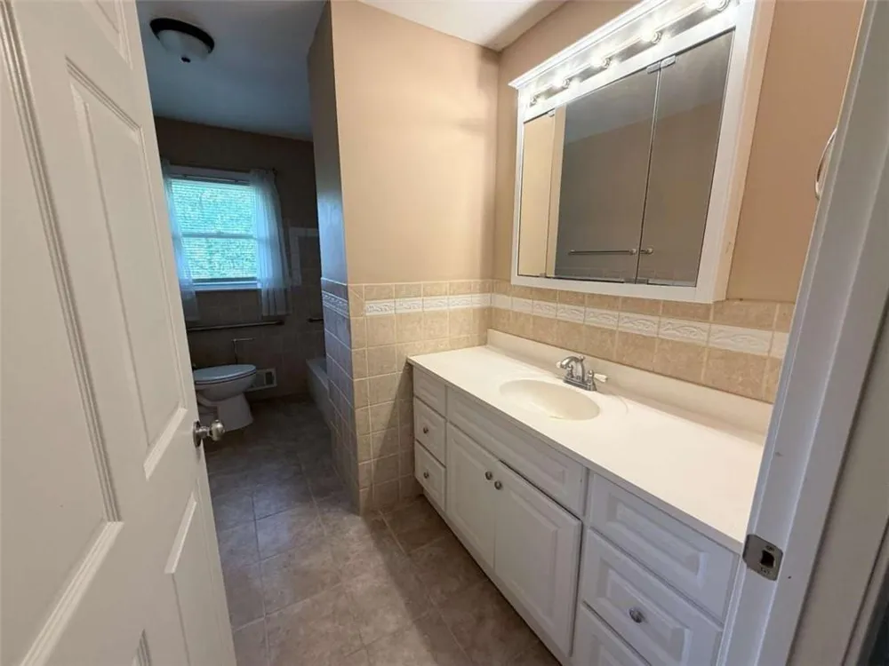 1571 Ebenezer Road Conyers, GA 30094