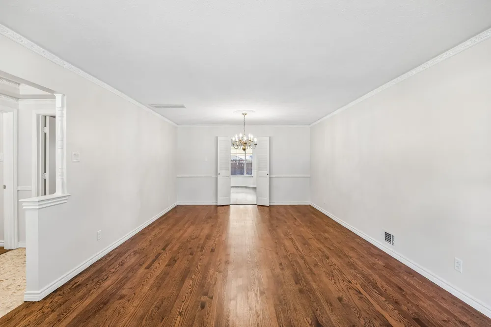 10146 Coveridge Drive Dallas, TX 75238
