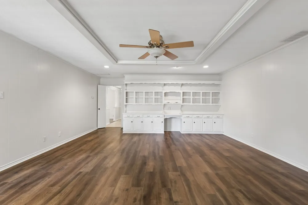 10146 Coveridge Drive Dallas, TX 75238