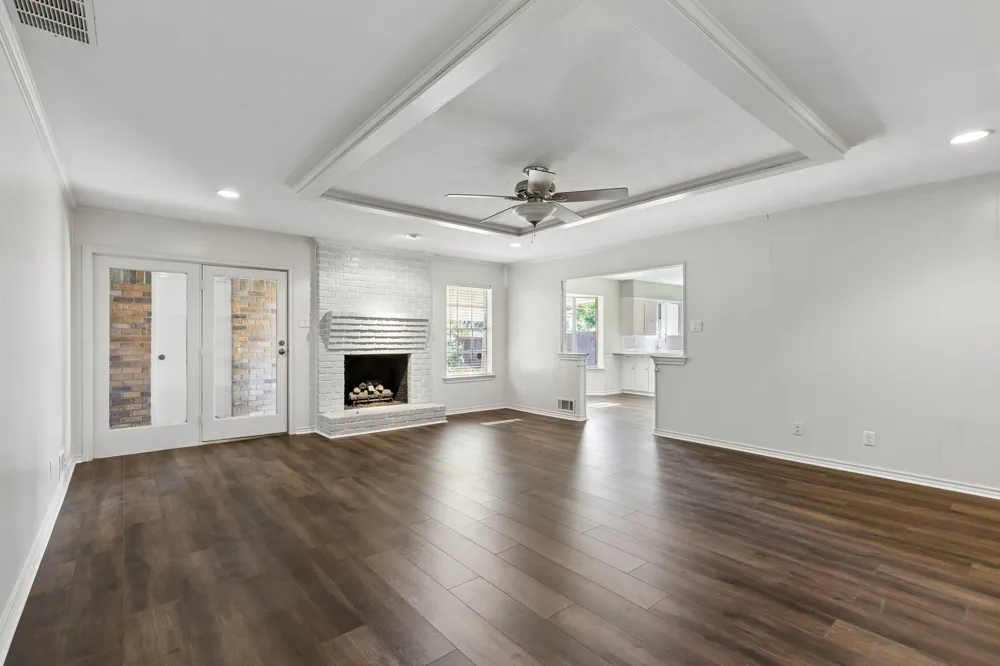 10146 Coveridge Drive Dallas, TX 75238