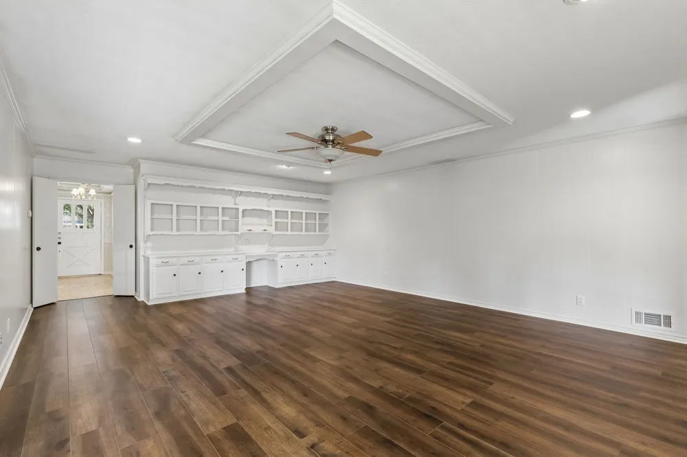 10146 Coveridge Drive Dallas, TX 75238
