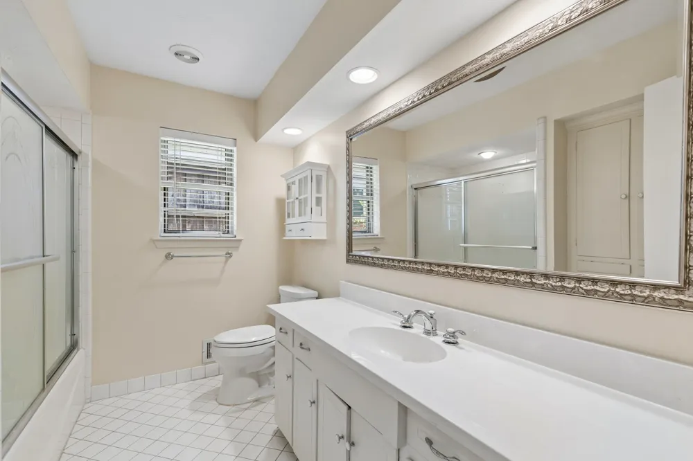10146 Coveridge Drive Dallas, TX 75238