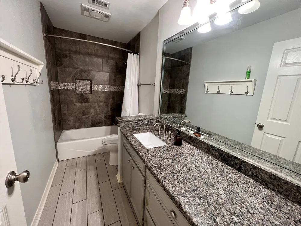 7642 Chesapeake Drive Shreveport, LA 71105