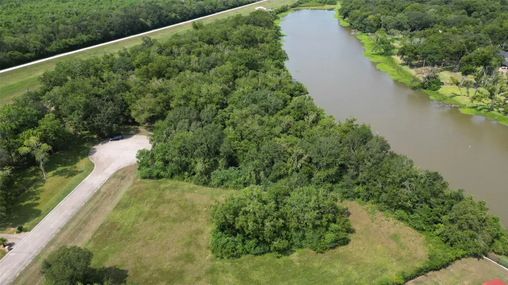 8630 Thornberry Hollow Court Missouri City, TX 77459