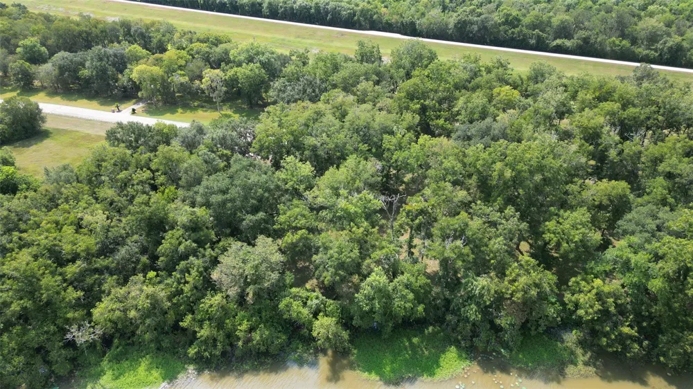 8630 Thornberry Hollow Court Missouri City, TX 77459