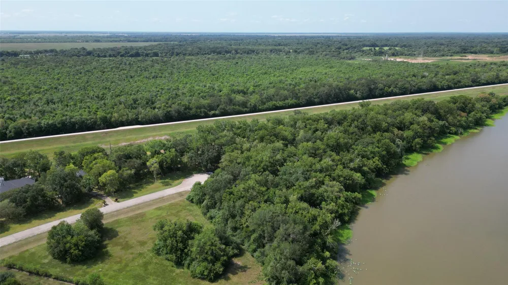8630 Thornberry Hollow Court Missouri City, TX 77459