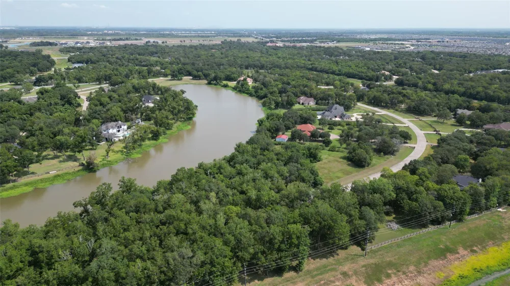 8630 Thornberry Hollow Court Missouri City, TX 77459