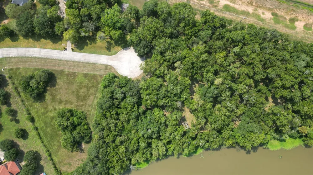 8630 Thornberry Hollow Court Missouri City, TX 77459
