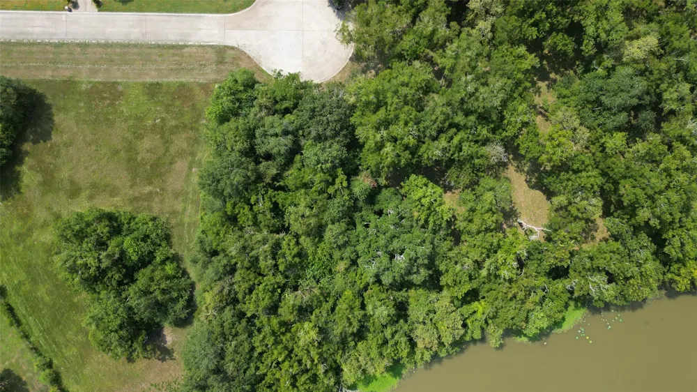8630 Thornberry Hollow Court Missouri City, TX 77459